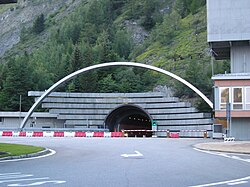 Entrada al túnel del Mont Blanc