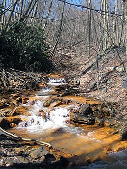 Contaminación de ríos por drenaje ácido de minas