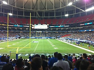 Fotografía del exterior del Georgia Dome en Atlanta.