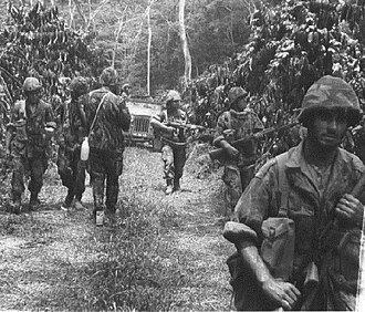 Tropas en la selva durante la Guerra Colonial