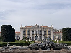 Detalle arquitectónico representativo del patrimonio de Queluz