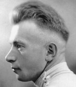 Fotografía histórica de perfil de Nicolas Frantz