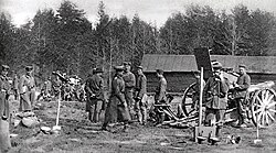 Artillería alemana en Malmi durante la Batalla de Helsinki en la Guerra civil finlandesa de 1918.
