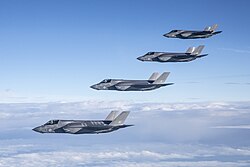 Caza F-35B en vuelo