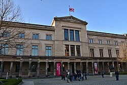 Fachada y vista general del Museo Egipcio de Berlín