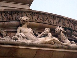 Escultura ornamental del conjunto