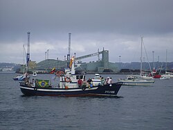 Barcos acompañando la procesión marítima en honor a la Virgen del Carmen en el puerto de La Coruña
