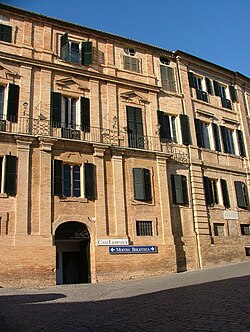 Palacio familiar en Recanati