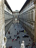 Pasaje en el último piso de la Galería Uffizi