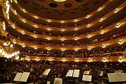 Interior restaurado del teatro