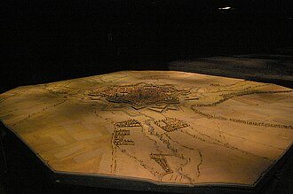 Detalle de uno de los planos en relieve expuestos