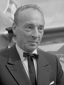 Retrato informativo de George Balanchine