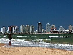 Playa Mansa bajo condiciones de viento intenso