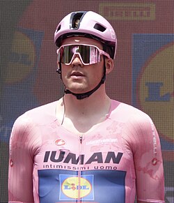 Mads Pedersen en una competencia