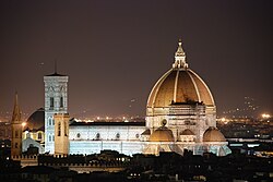 Detalle arquitectónico e histórico vinculado a la catedral de Santa María del Fiore