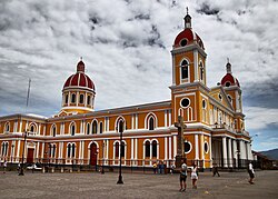 Vista general y representativa de la ciudad de Granada en Nicaragua.