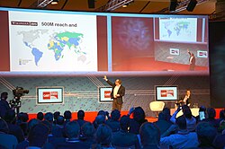 Jimmy Wales en las Conferencias Globales CeBIT con Wikipedia Zero