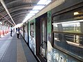 Andén de pasajeros en la estación Prima Porta de la línea Roma-Viterbo