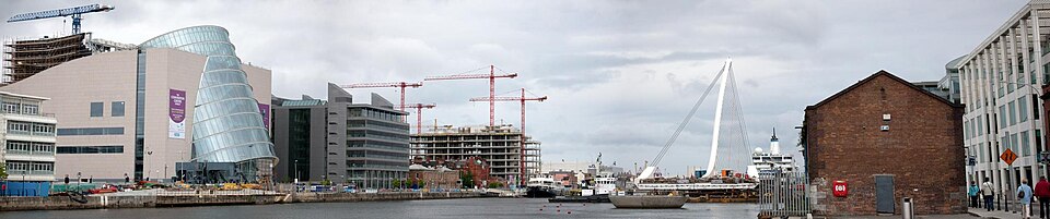Puente atirantado Samuel Beckett en Dublín, Irlanda