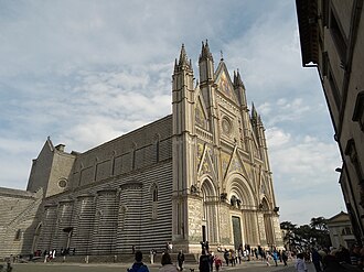 Vista general de la Catedral de Orvieto en Umbría