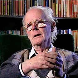 John Maynard Smith retratado en el año 1997.