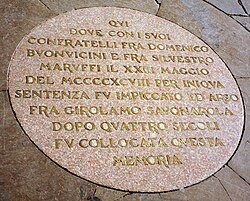 Placa conmemorativa en el lugar de la ejecución de Savonarola
