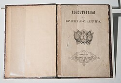 Ejemplar impreso de la Constitución Nacional de 1869