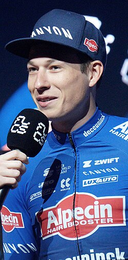 Retrato y datos deportivos del ciclista Jasper Philipsen