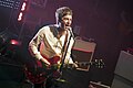 Noel Gallagher actuando en el año 2012