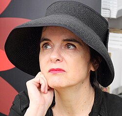 Retrato de la escritora Amélie Nothomb