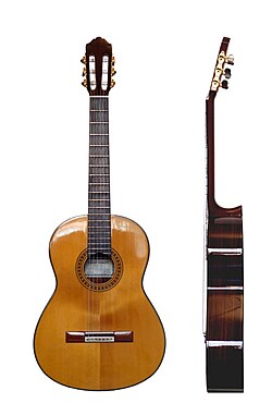 Guitarra española clásica