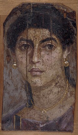 Retrato de momia de mujer realizado con encáustica sobre madera en Hawara, Egipto.