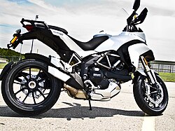 Ducati Multistrada diseñada para turismo y alto rendimiento.
