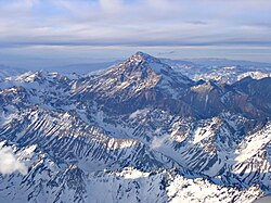 El Aconcagua nevado en la provincia de Mendoza