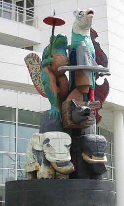 Escultura pública de Karel Appel ubicada en La Haya.