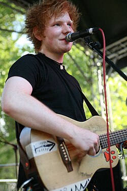 Ed Sheeran en un concierto en directo