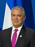 Miembros del equipo de ministros y altos funcionarios del gobierno