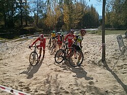 Tramo de arena en un circuito de ciclocrós