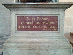 Placa conmemorativa en la Catedral de Nantes