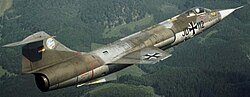 Un F-104G Starfighter de la Luftwaffe en vuelo.