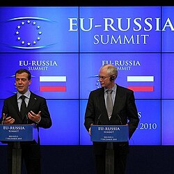 Reunión diplomática internacional