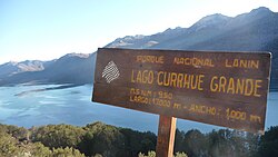 Vista general del entorno natural del Lago Curruhué