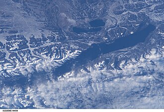 Vista satelital de los lagos Fagnano y Chepelmut en Tierra del Fuego