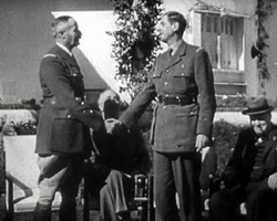 Reunión de los generales De Gaulle y Giraud en la conferencia de Casablanca