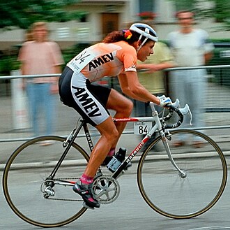 Leontien Zijlaard-van Moorsel compitiendo en pruebas ciclistas