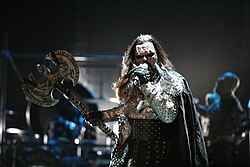 Lordi celebrando su triunfo