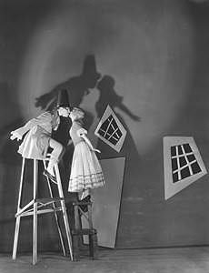 Fotograma de la película experimental The ero de Robert Florey de 1927