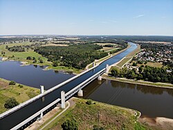 Puente canal de Magdeburgo