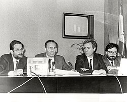 Alfonso Guerra en rueda de prensa