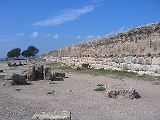 Restos de la muralla romana en Ampurias